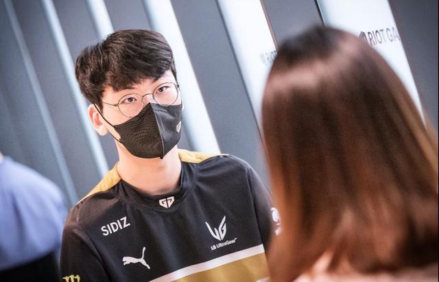 中轴策应 中轴策应